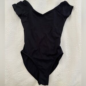 Ballet Rosa black leo v back and front